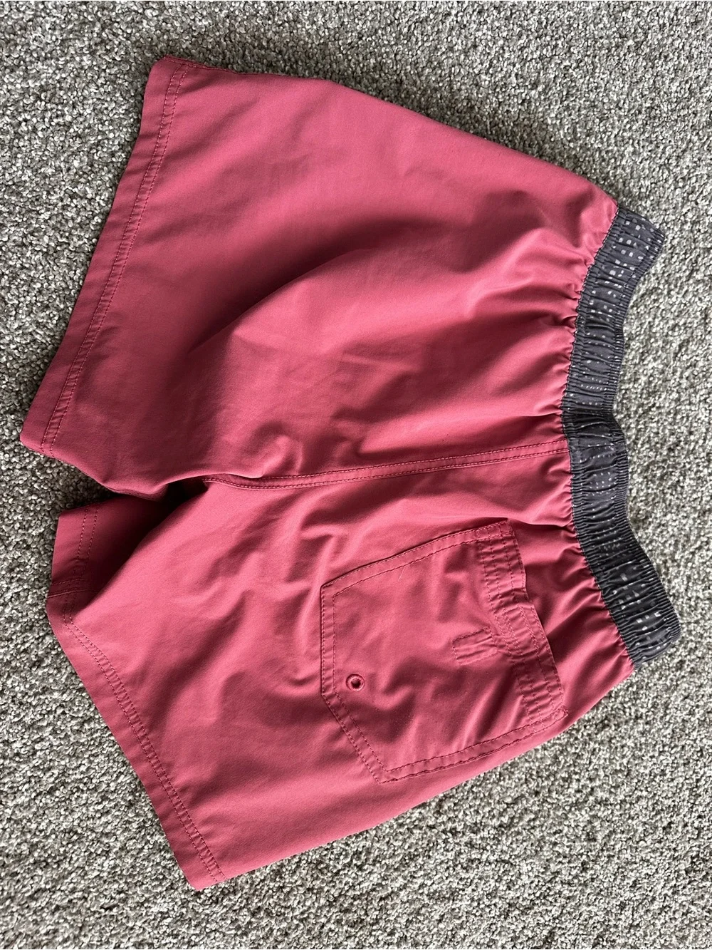 Vuori Women's Athletic Shorts in Dusty Rose with Black Waistband